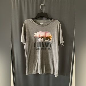 Old Navy T-Shirt | Large | Gray